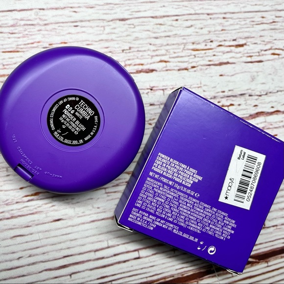 Bundle of Limited Edition MAC Selena Makeup - Picture 6 of 8